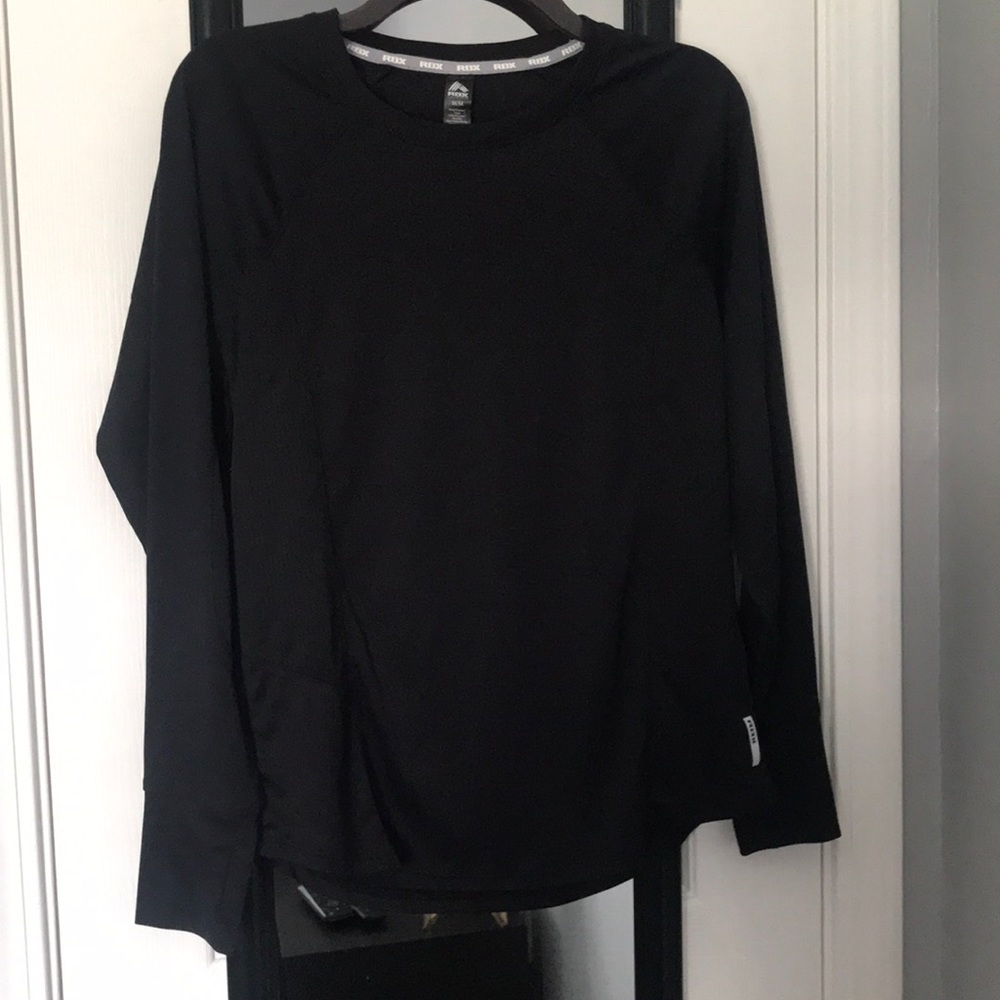 Women’s workout top